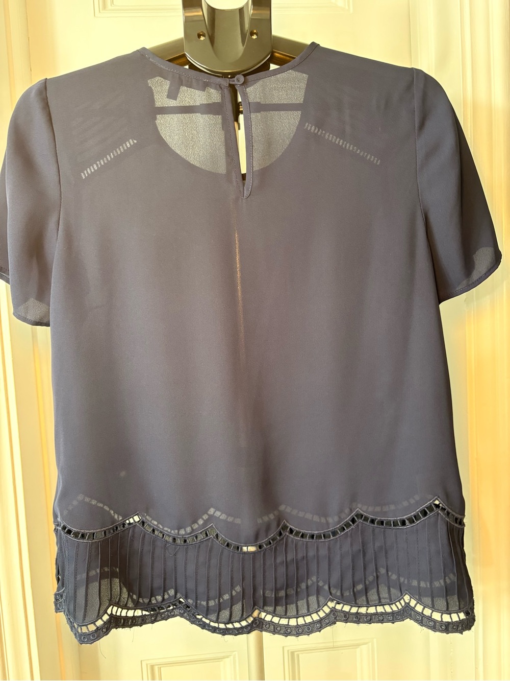 Daniel Rainn Navy Short-Sleeve Scalloped Hem Blouse - Picture 3 of 7